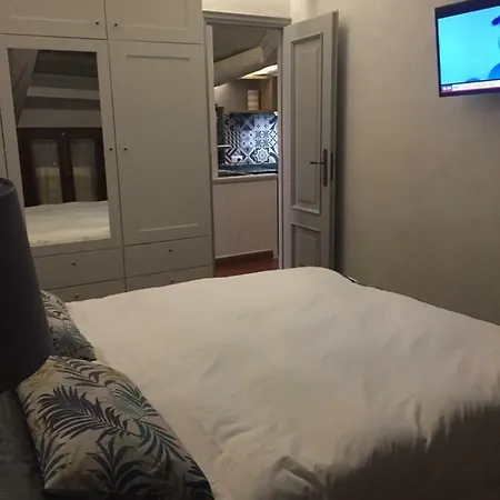 아파트 La Petite Maison De Julie *